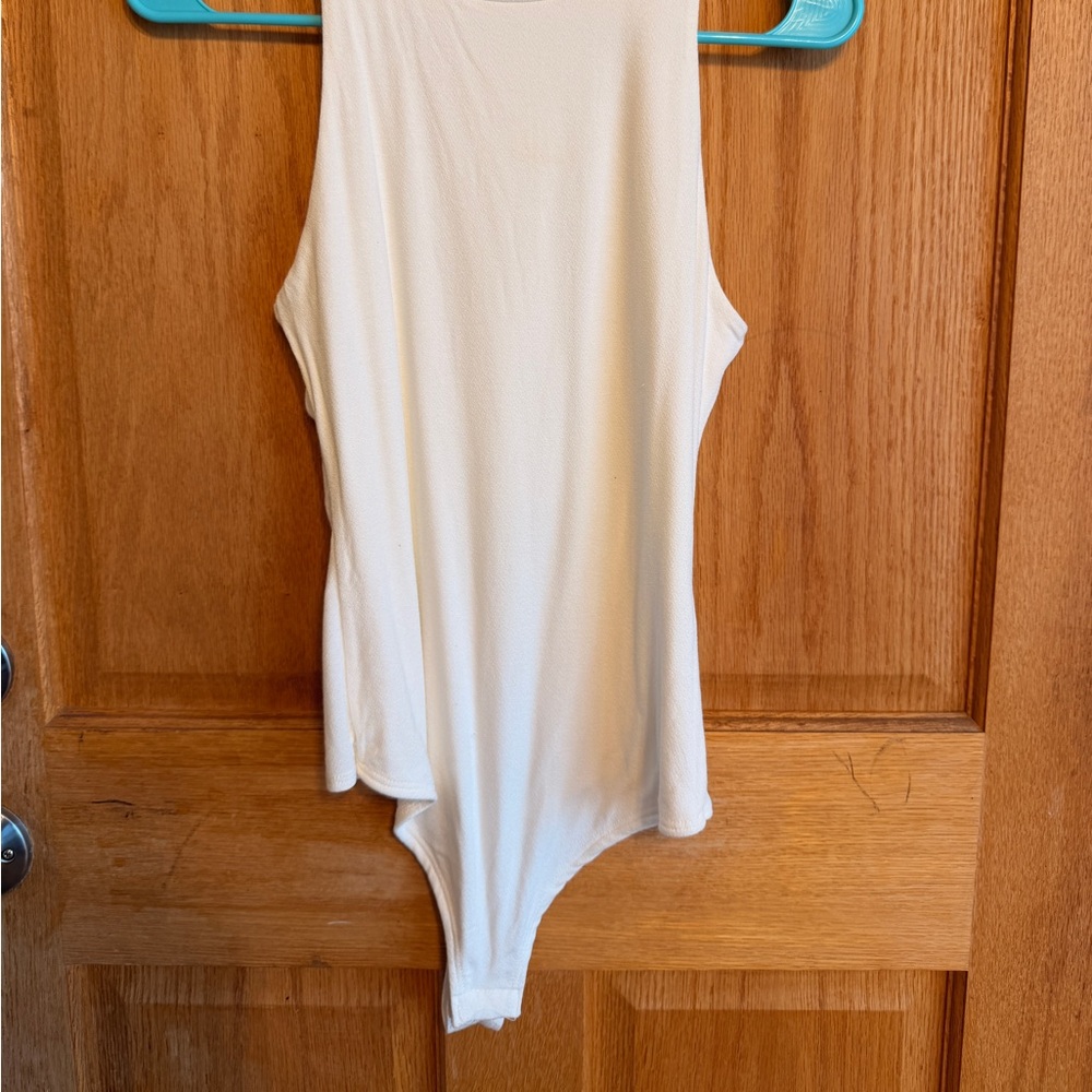Gaze Ivory Sleeveless Bodysuit